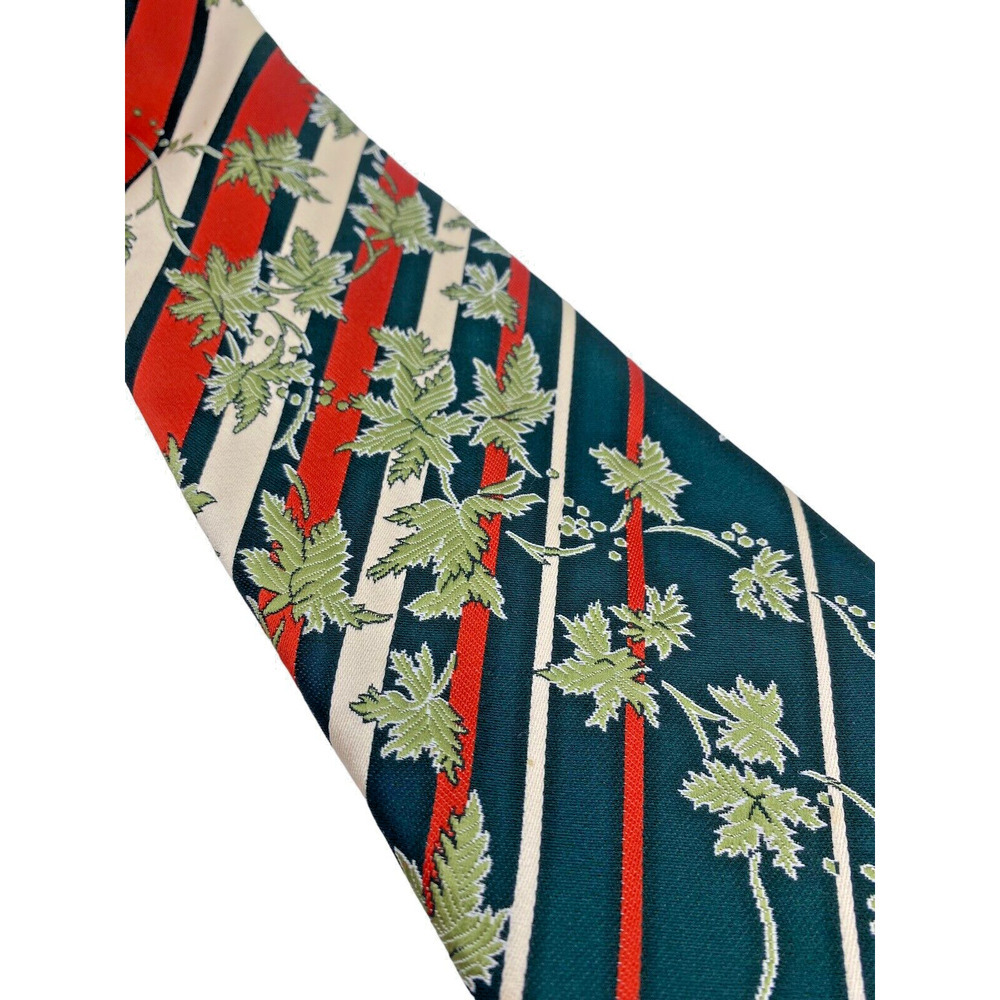 Vintage Weed Tie Necktie 1970s Textured Wide Plant Leaf Red Green White Bond